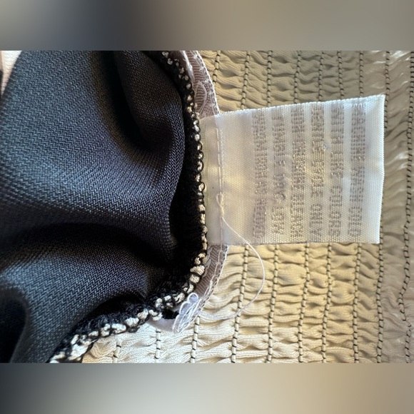 Charlotte Russe black and cream bustier tube top size medium - Picture 4 of 4